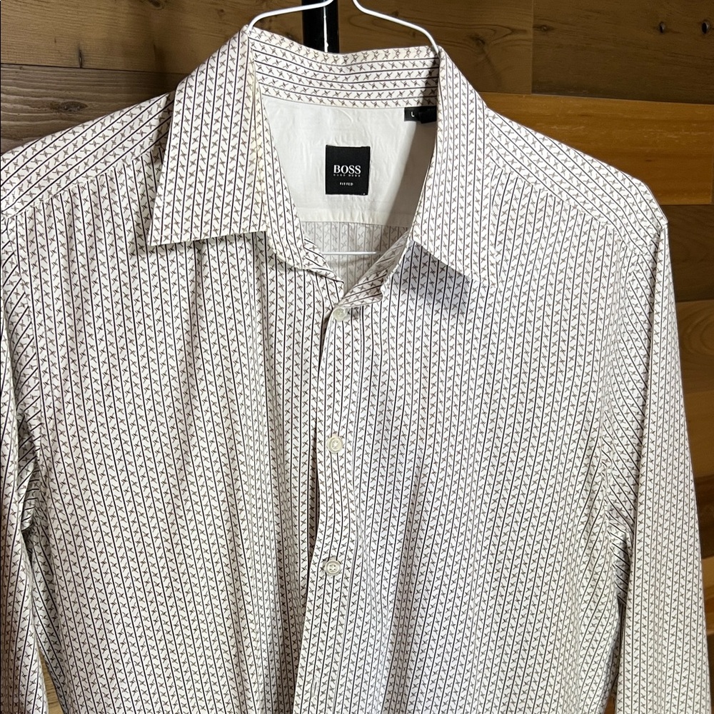 Hugo Boss Men's Fitted White w/ white and Brown Geometric Pattern Dress Shirt